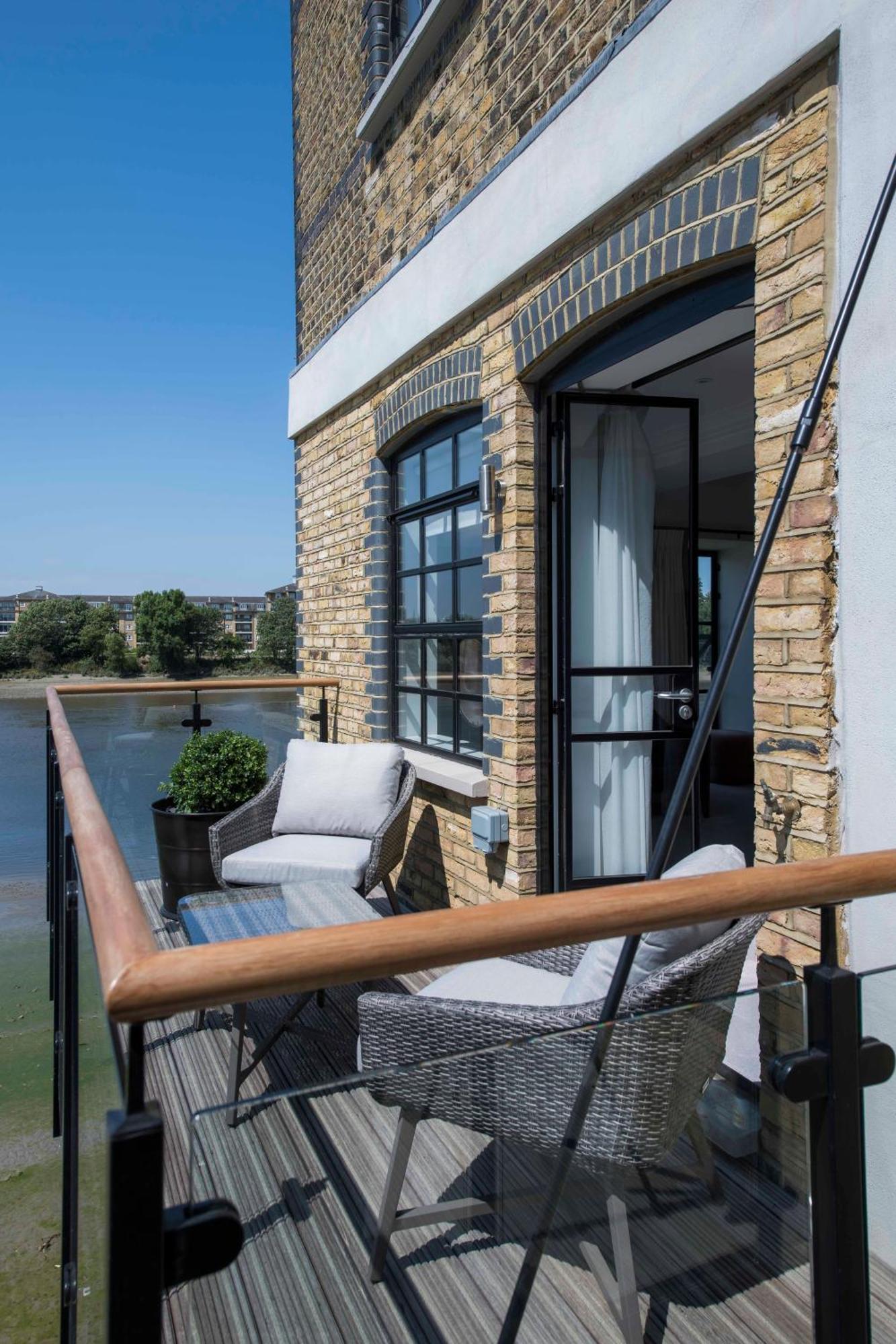 Palace Wharf Apartments London Ngoại thất bức ảnh