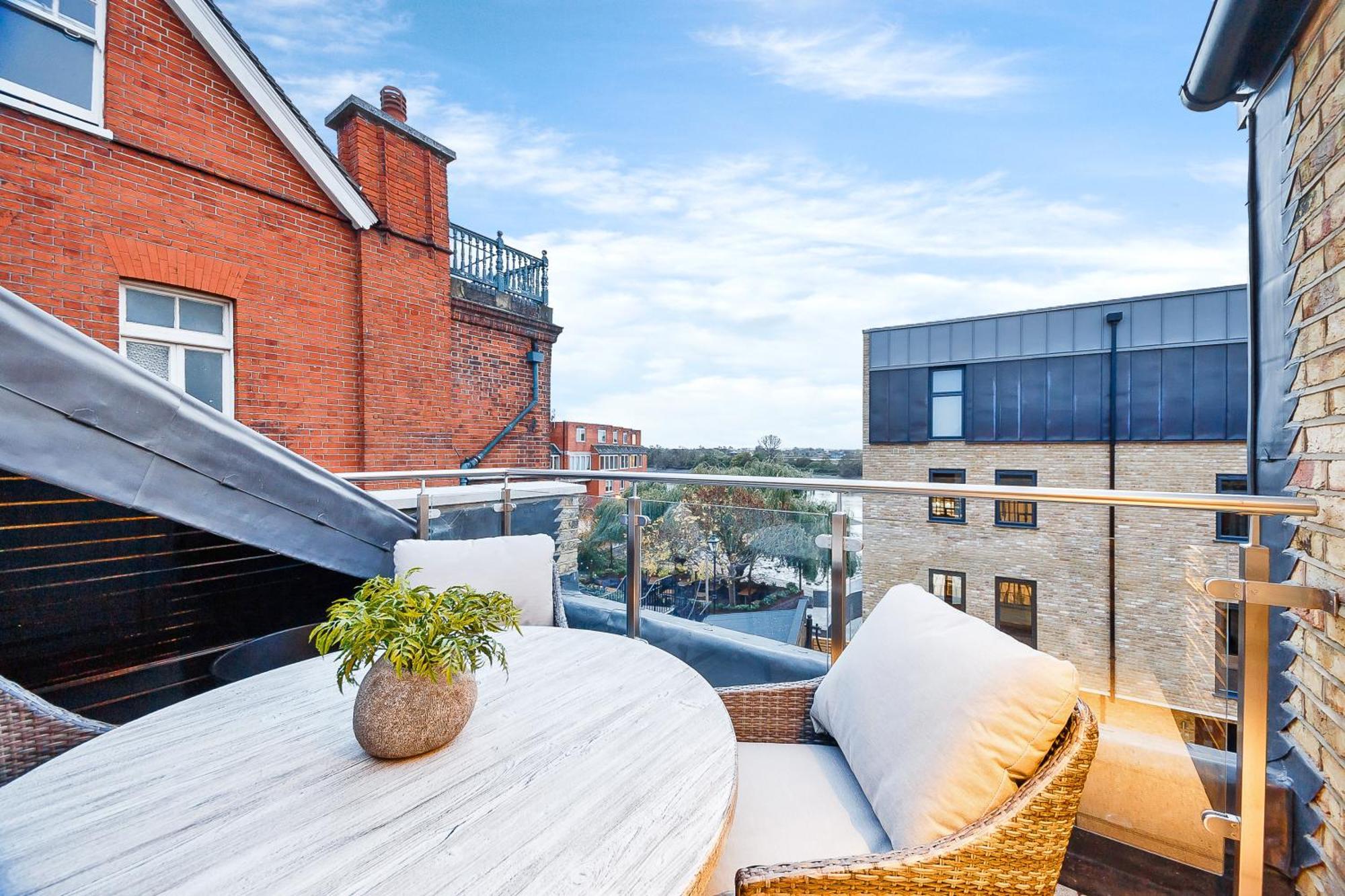 Palace Wharf Apartments London Ngoại thất bức ảnh
